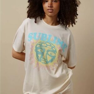 American Eagle Sublime Graphic Cream T-Shirt NWT sz M
